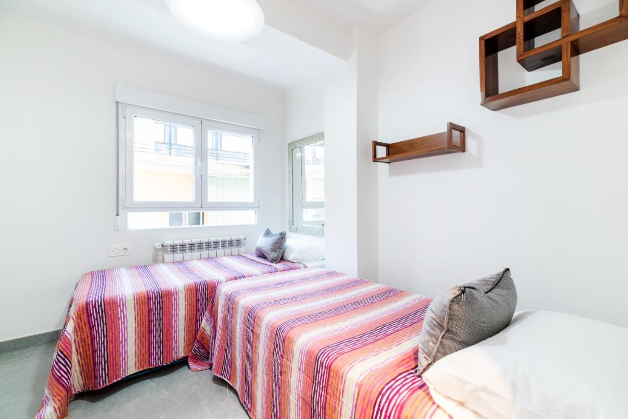Elegante Y Centrico Alojamiento En Granada Apartment Luaran gambar